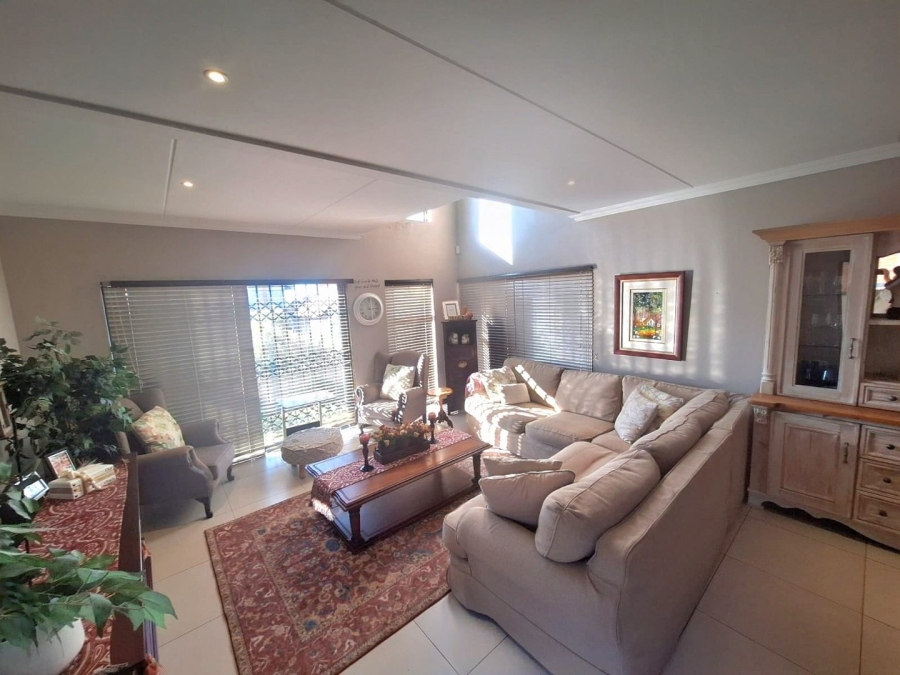 3 Bedroom Property for Sale in Wild Olive Estate Free State